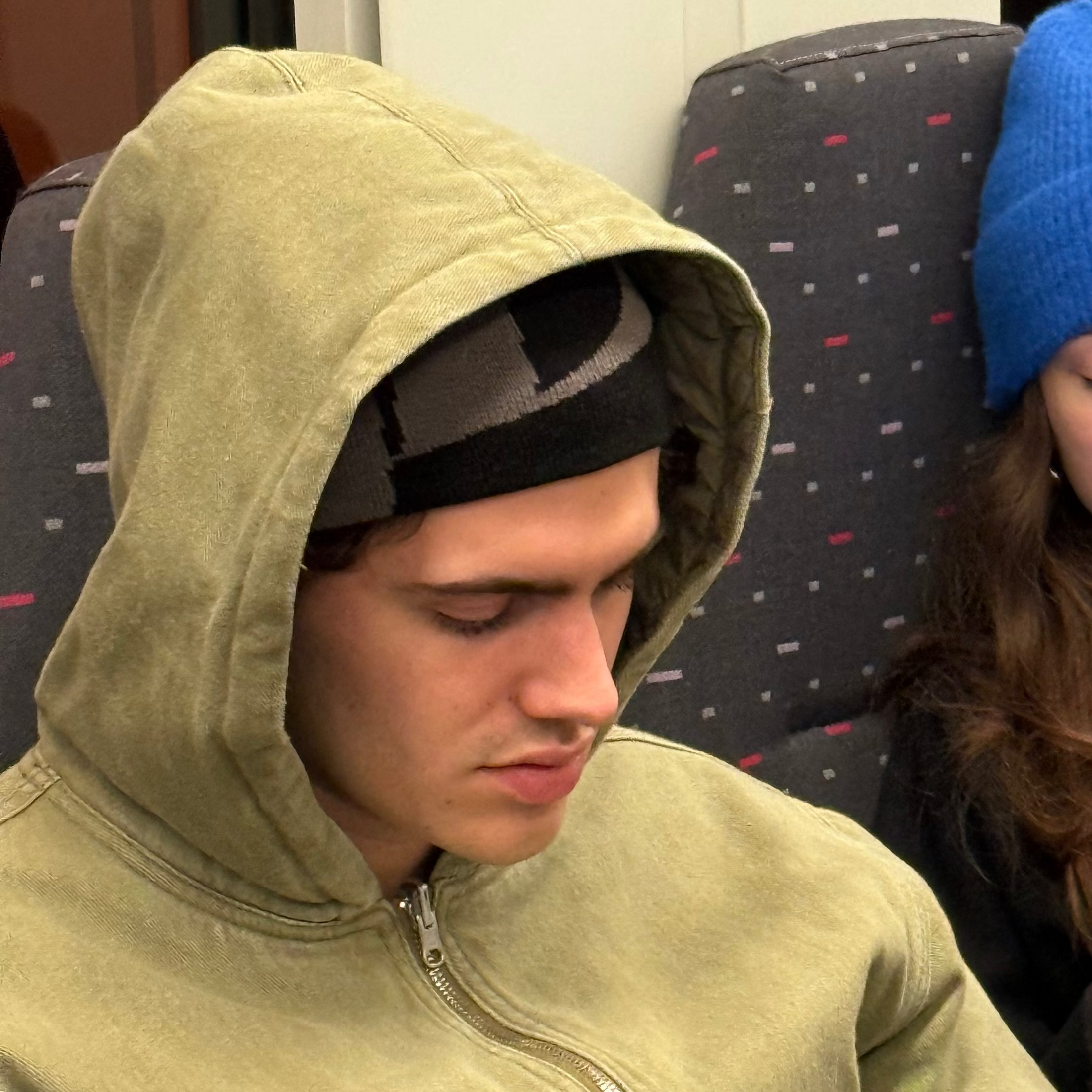 Reversible Beanie - Black / Blue